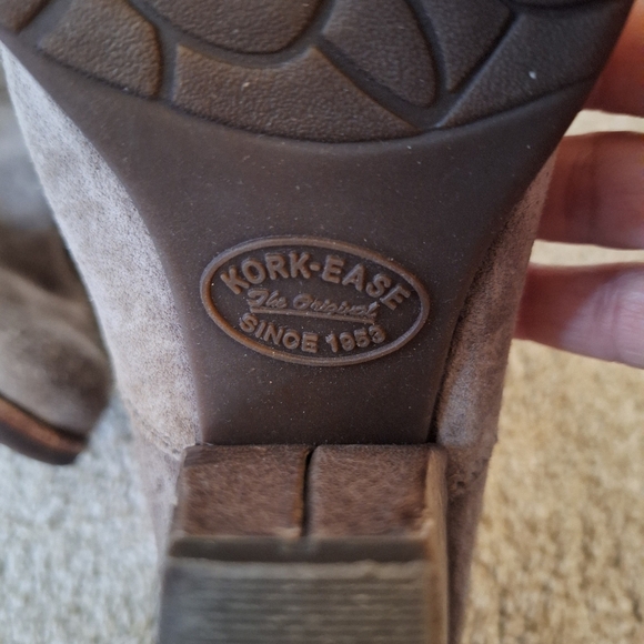 Kork-Ease Shoes Castaneda Women's Bootie size 9 brown leather ankle boot - Picture 9 of 11